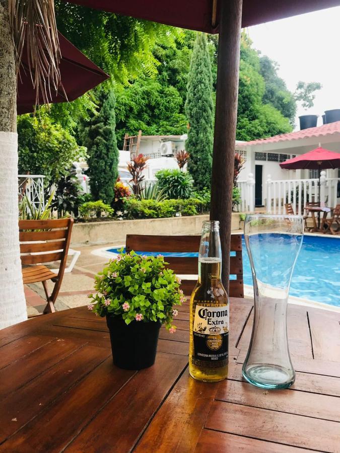 Hotel Maceo Melgar Buitenkant foto