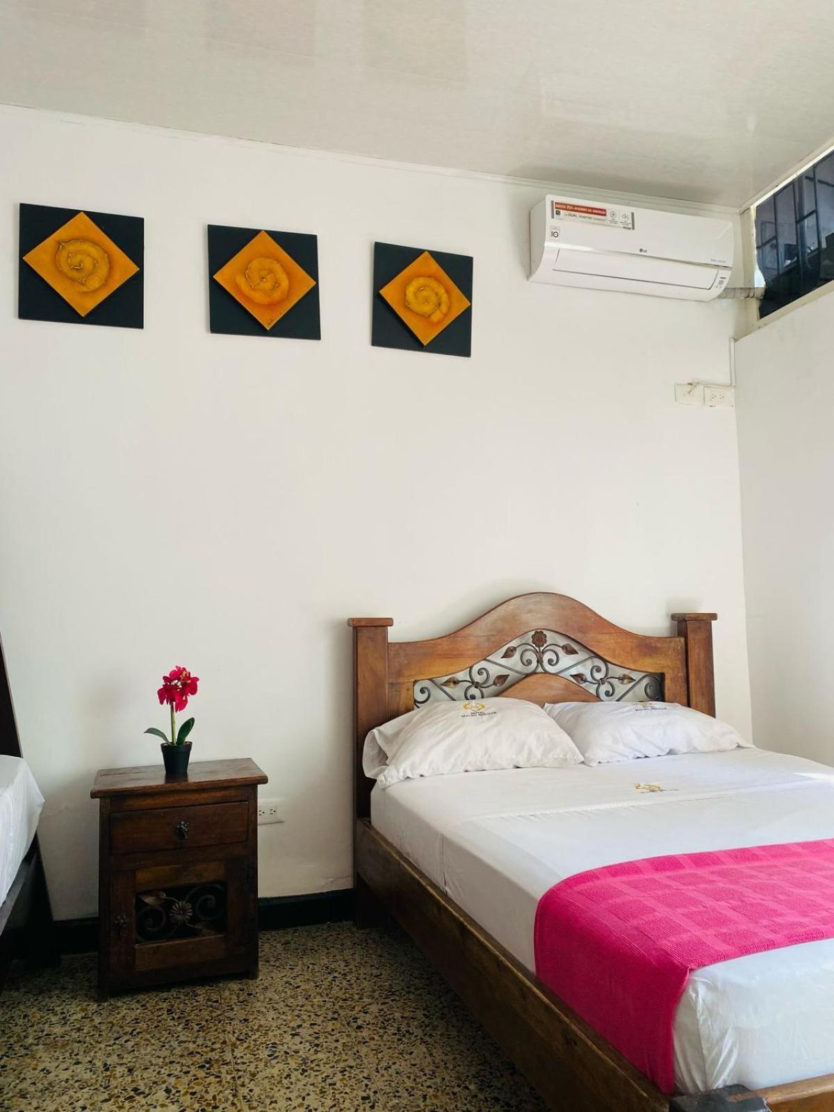 Hotel Maceo Melgar Buitenkant foto