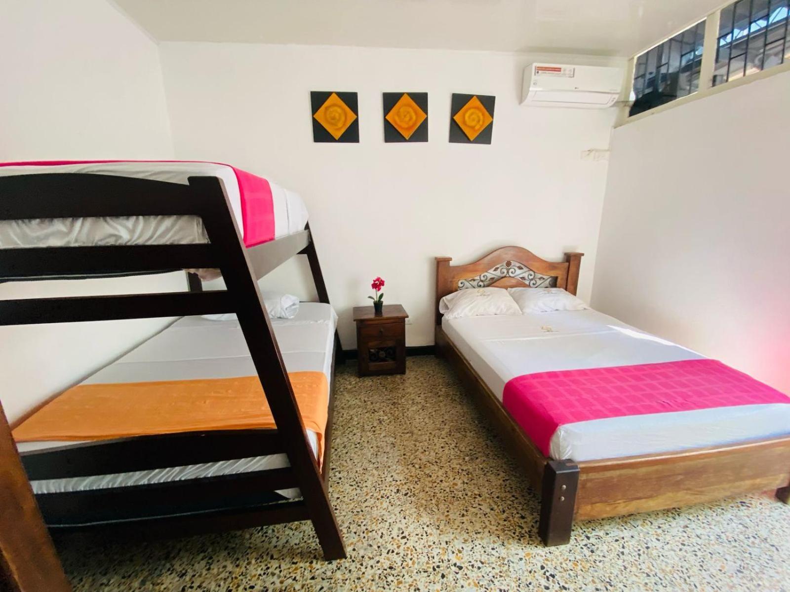 Hotel Maceo Melgar Buitenkant foto