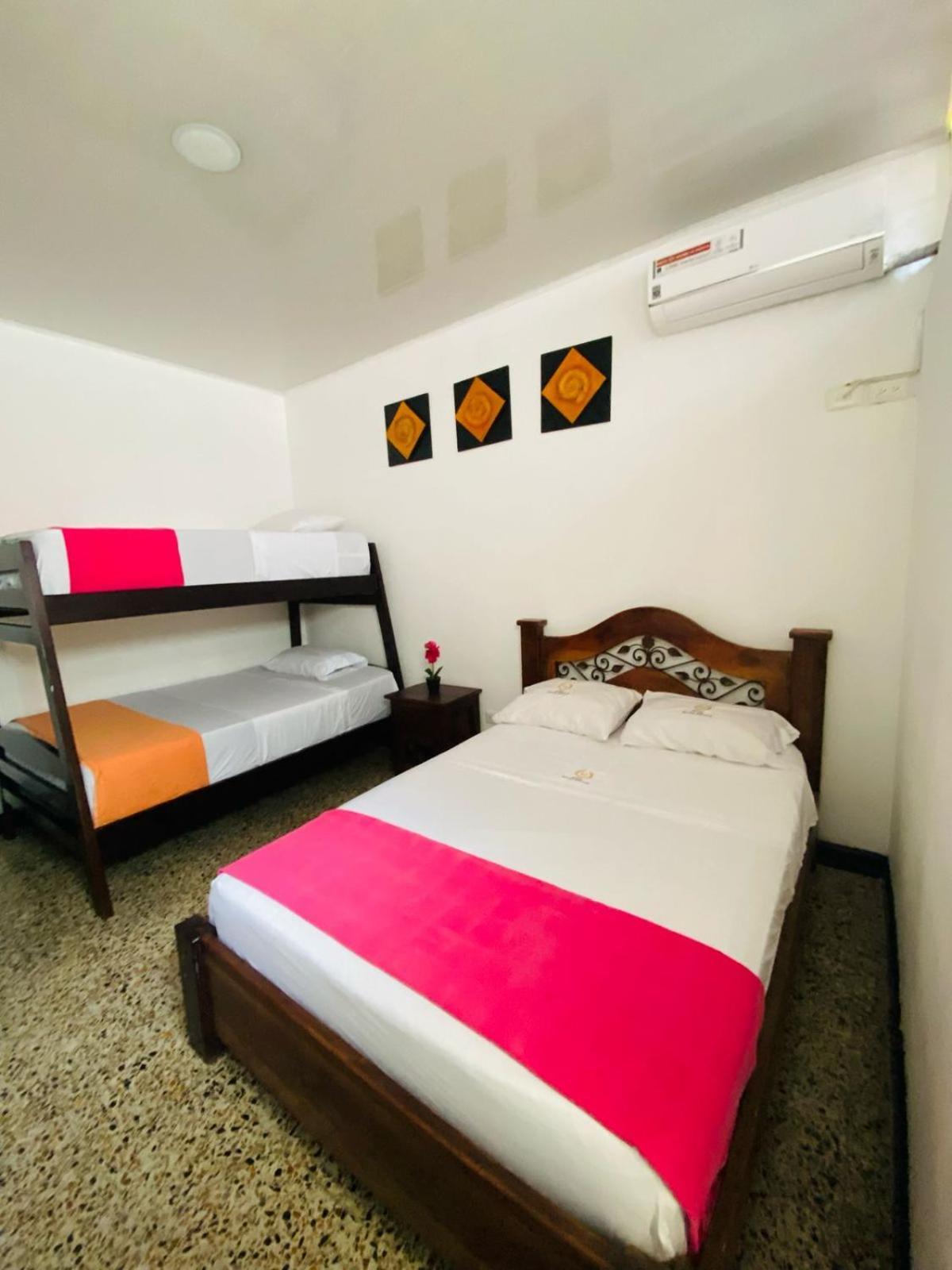 Hotel Maceo Melgar Buitenkant foto