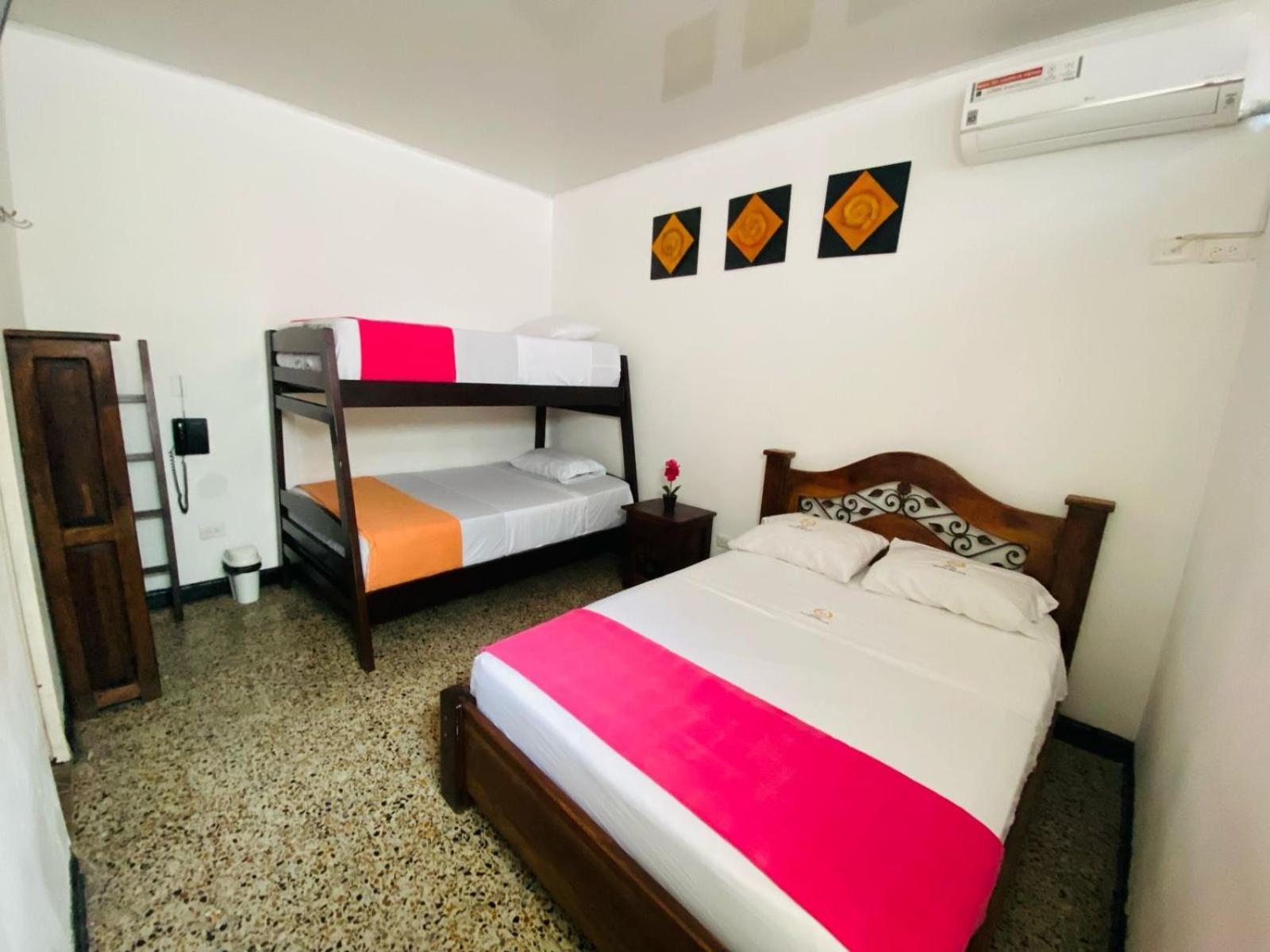 Hotel Maceo Melgar Buitenkant foto