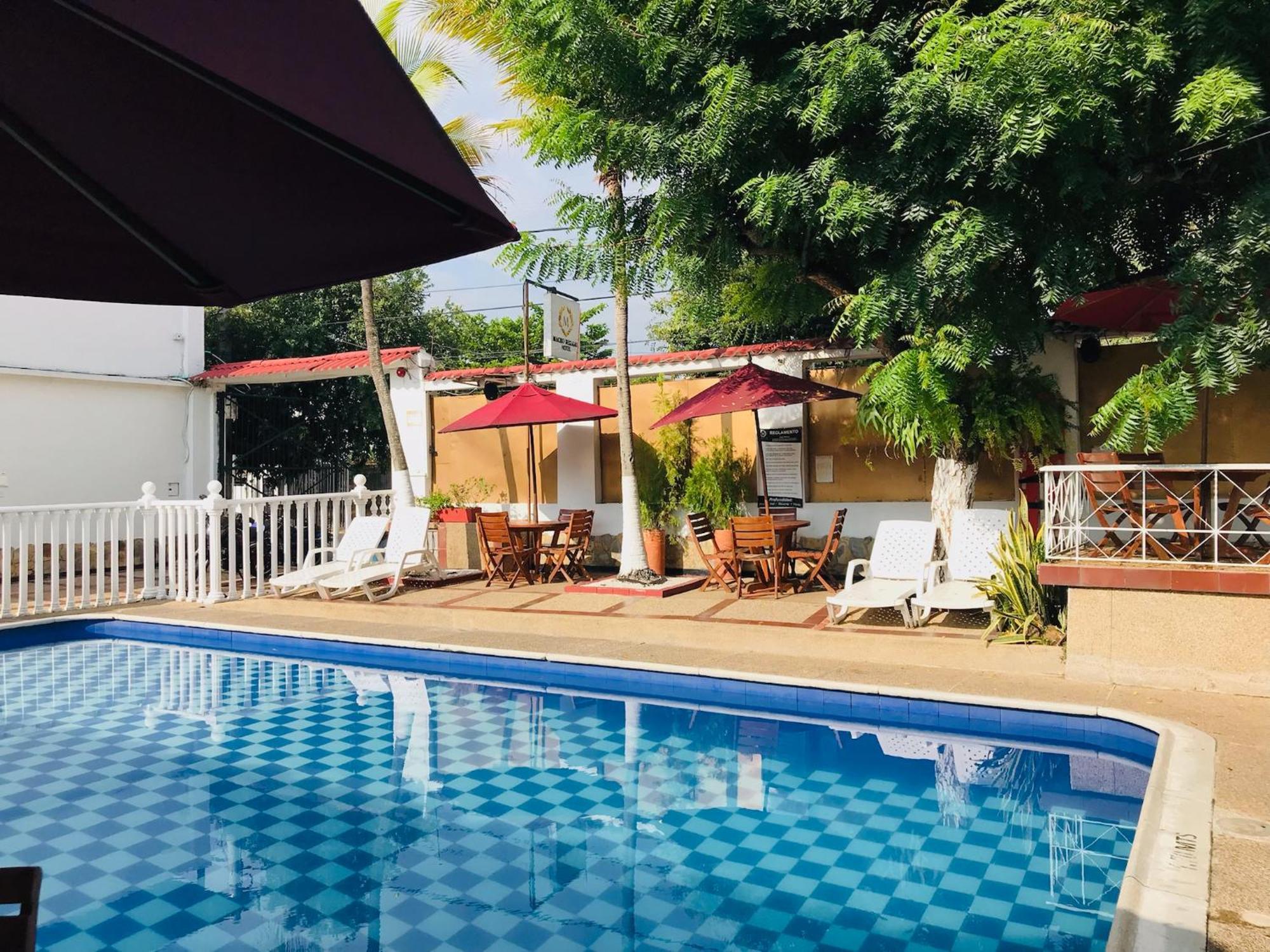 Hotel Maceo Melgar Buitenkant foto